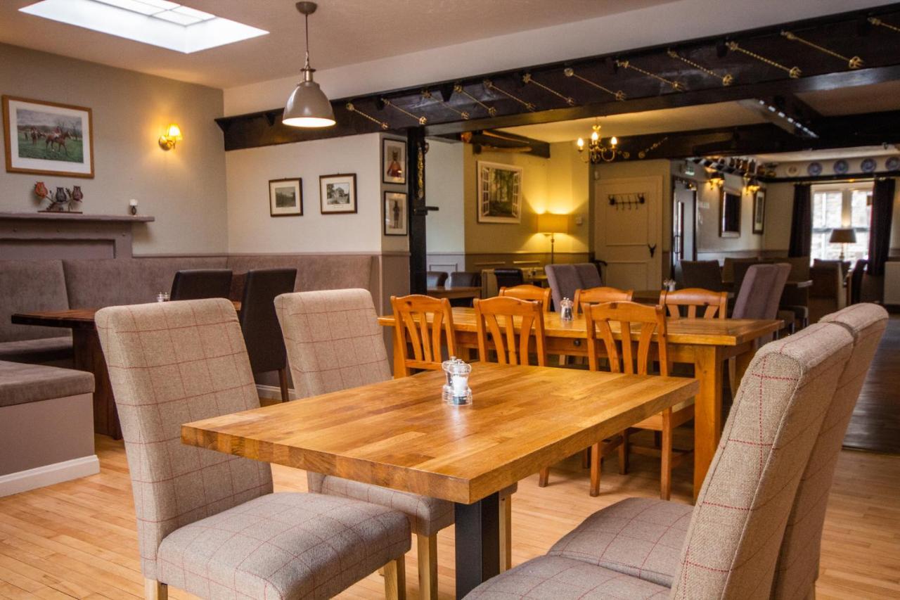 Horse And Hound Country Inn Bonchester Bridge Exteriör bild