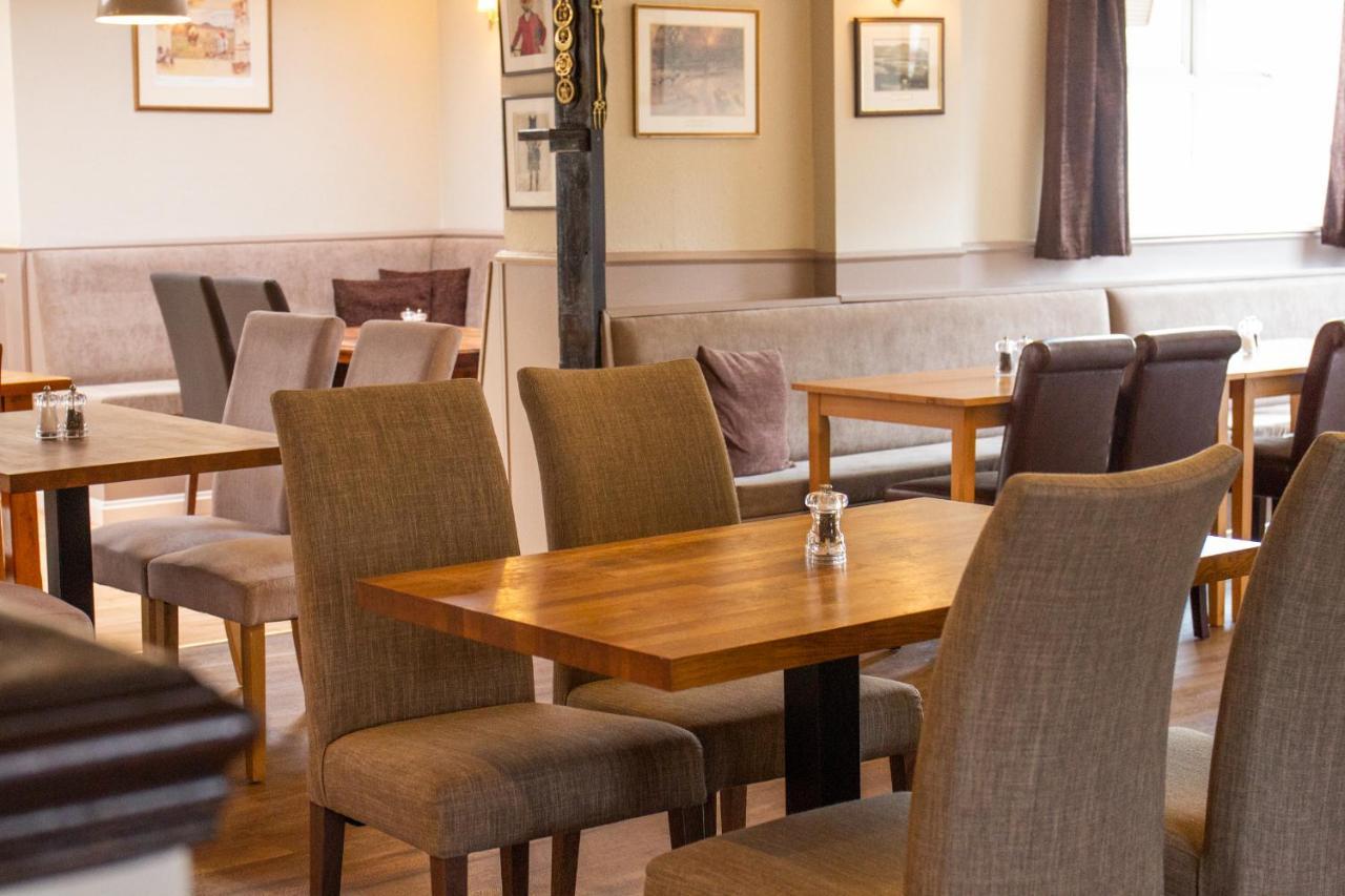 Horse And Hound Country Inn Bonchester Bridge Exteriör bild