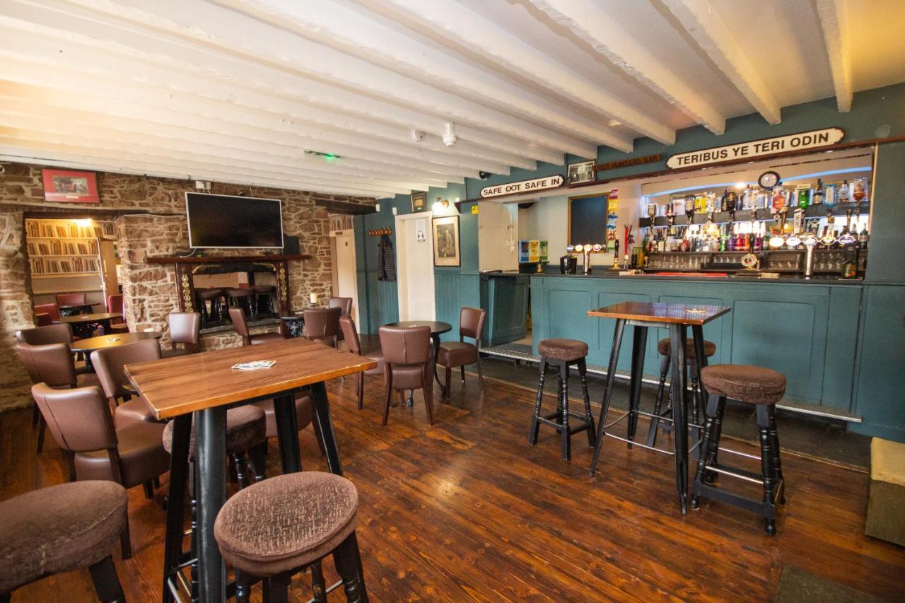 Horse And Hound Country Inn Bonchester Bridge Exteriör bild